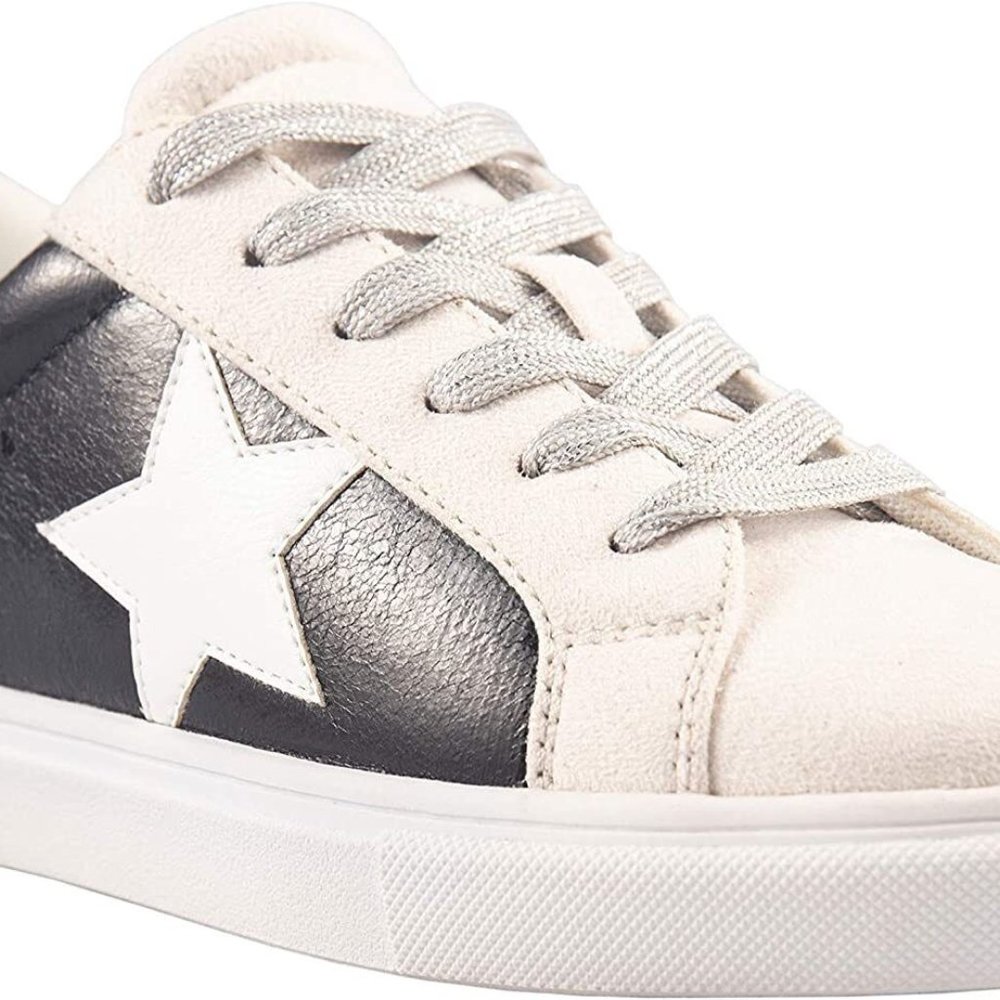 PARTY Women's Fashion Star Sneaker Lace Up Low Top Comfortable Cushioned Walking